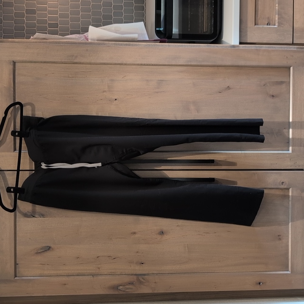 FIGs Livingston Black Pants